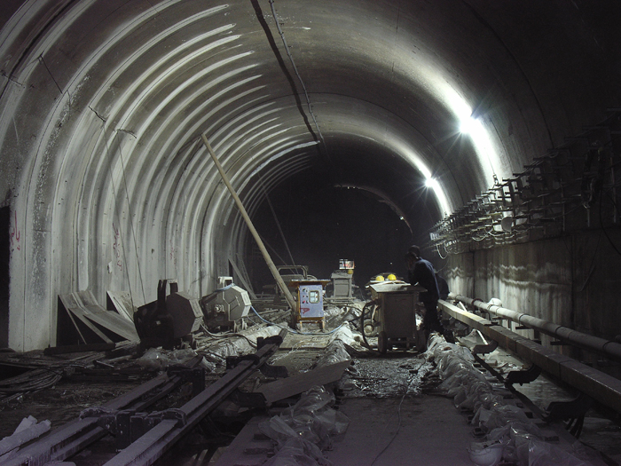 اجرای تونل و سازه های زیر زمینی